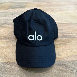 Alo Yoga Off-Duty Cap, Black/White